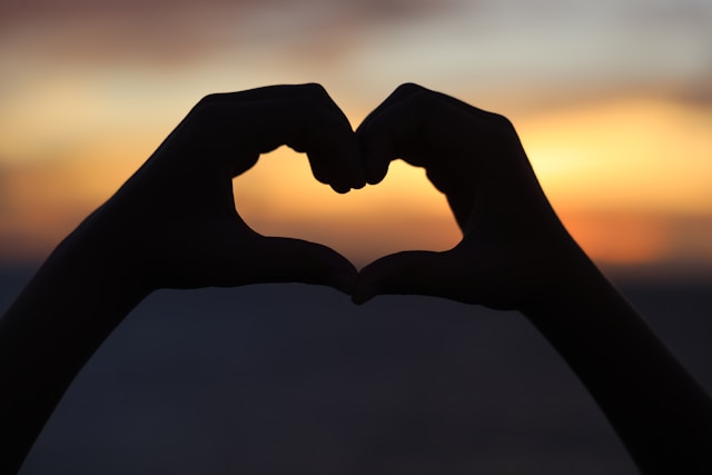 I carry your Heart with me